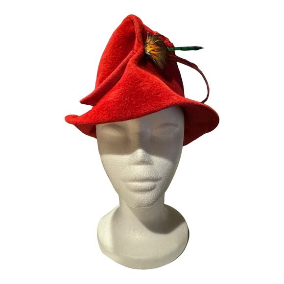 1960's American Vintage Emme Boutique Red Wool Hat, Feathers, fold over size S-M - Picture 4 of 17